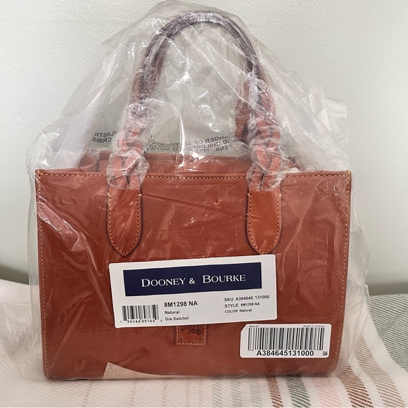 Dooney & Bourke Handbags - Dooney and Bourke Gia Satchel